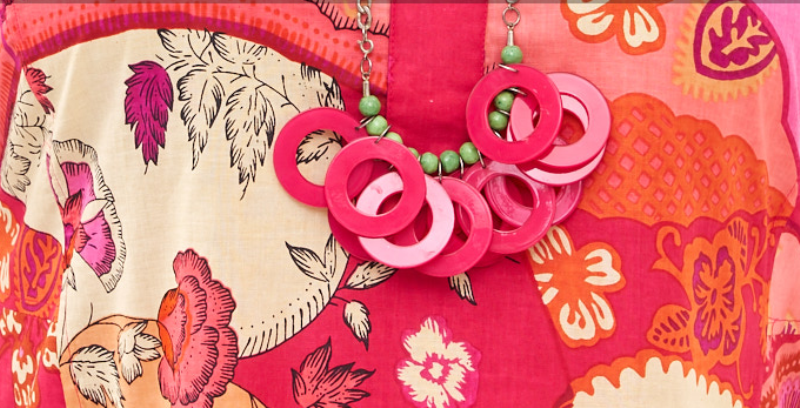 איך לבחור בגדים מעוצבים שגורמים לי להרגיש טוב גם כשאני מחפשת נוחות?